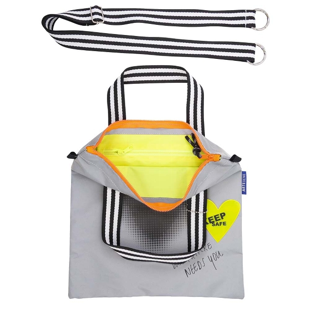 Minibag Crossover reflektierend "Future needs you" Minibag Crossover reflektierend "Future needs you"