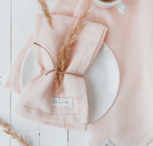 Eulenschnitt - Servietten Hellrosa 4er Set Eulenschnitt - Servietten Hellrosa 4er Set