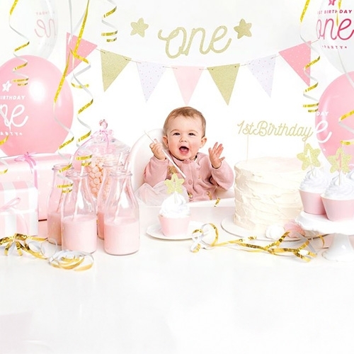 dcb18734c70ae3cbb78959b12d914812b2b76c4f Leute, Person, Partei, Baby, Geburtstagstorte