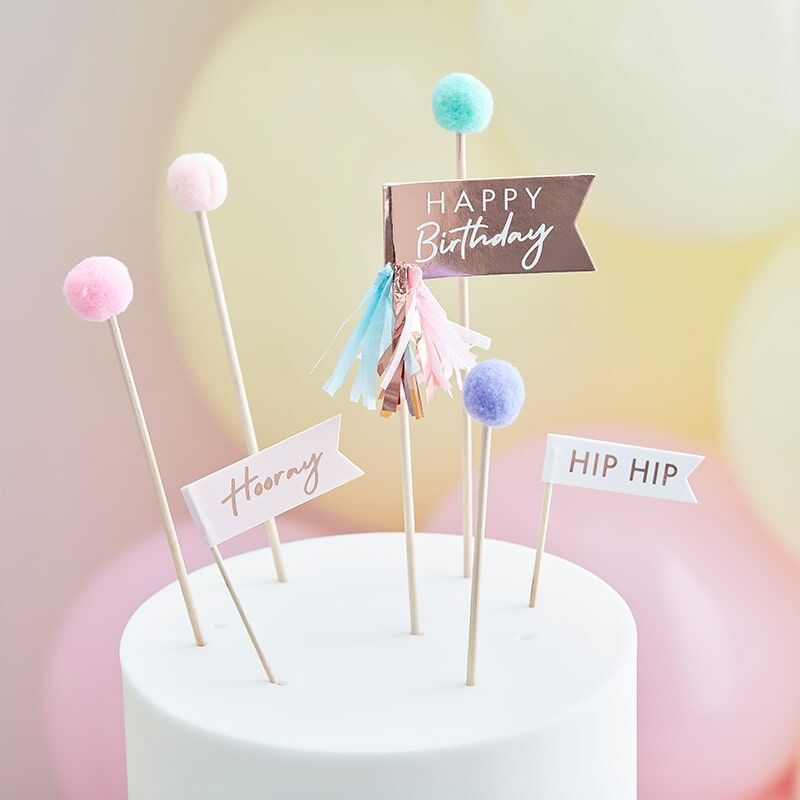 Cake Topper mit Pom Poms und Fähnchen "Happy Birthday" Cake Topper mit Pom Poms und Fähnchen "Happy Birthday"