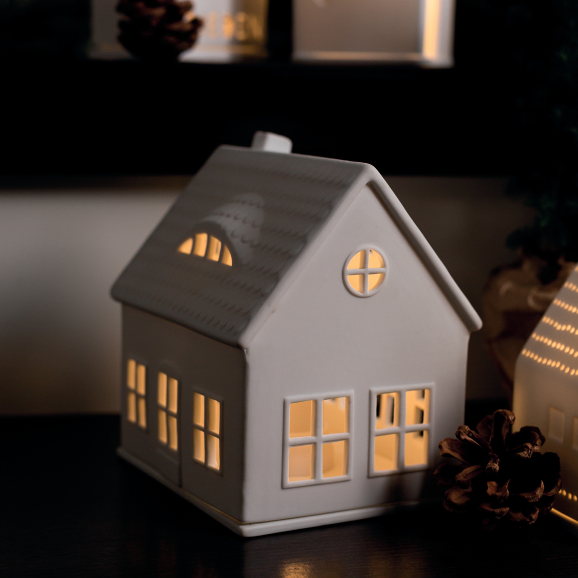 Räder Design - Lichthaus "Gaubenhaus" Nahrung, Süßigkeiten