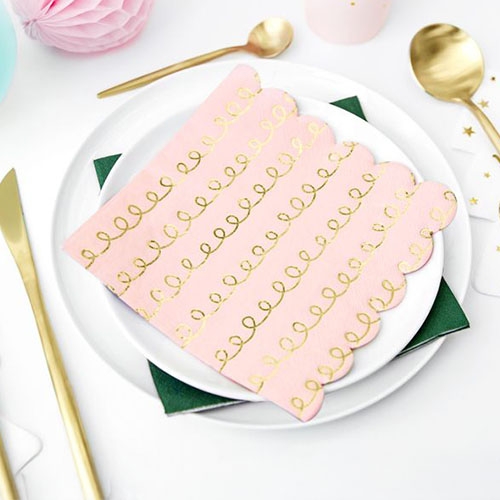 243384f2372532e33304a6f28e886d115ab1d0ed Teller, Besteck, Löffel