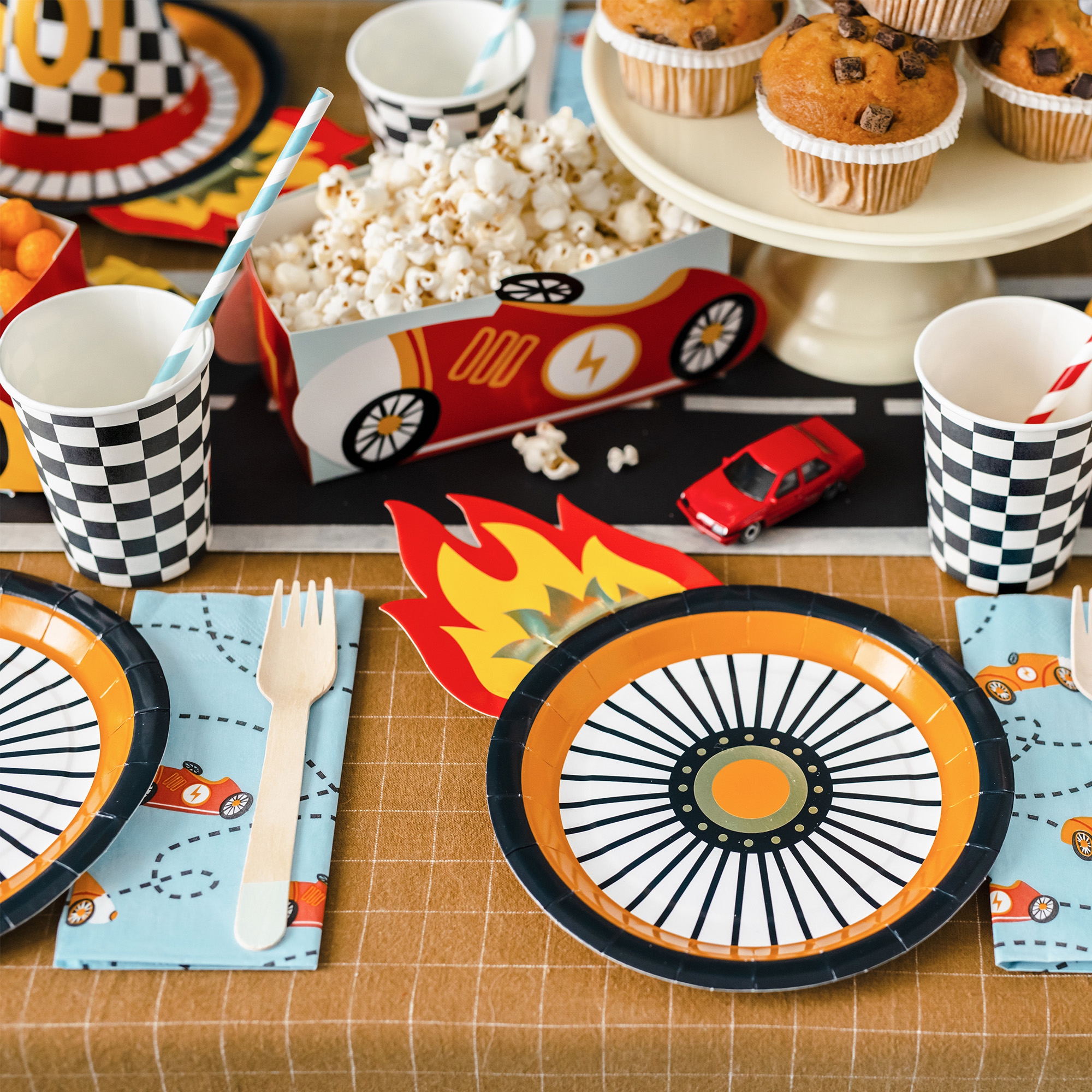 6 Pappteller "Rad" 18 cm 6 Pappteller "Rad" 18 cm