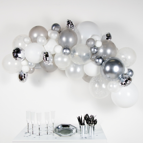 DIY Ballongirlande zum selberbauen - Silber