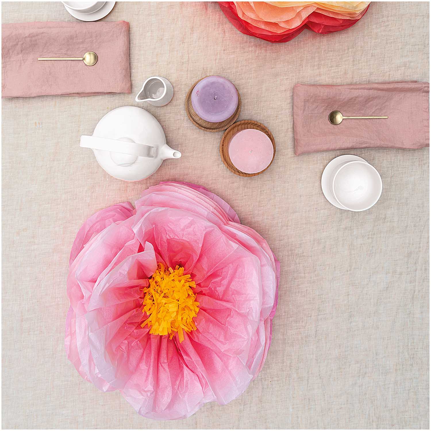 2 Blumen aus Seidenpapier, Rosa/Gelb - groß 2 Blumen aus Seidenpapier, Rosa/Gelb - groß