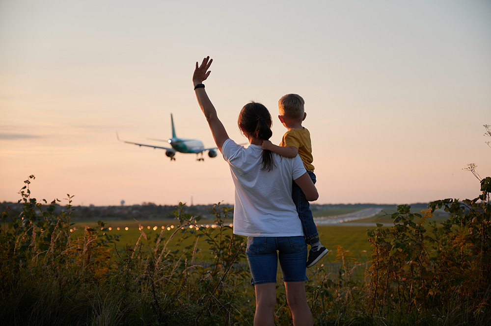 Landung, Kurze Hosen, Portrait, Hosen, Passagierflugzeug