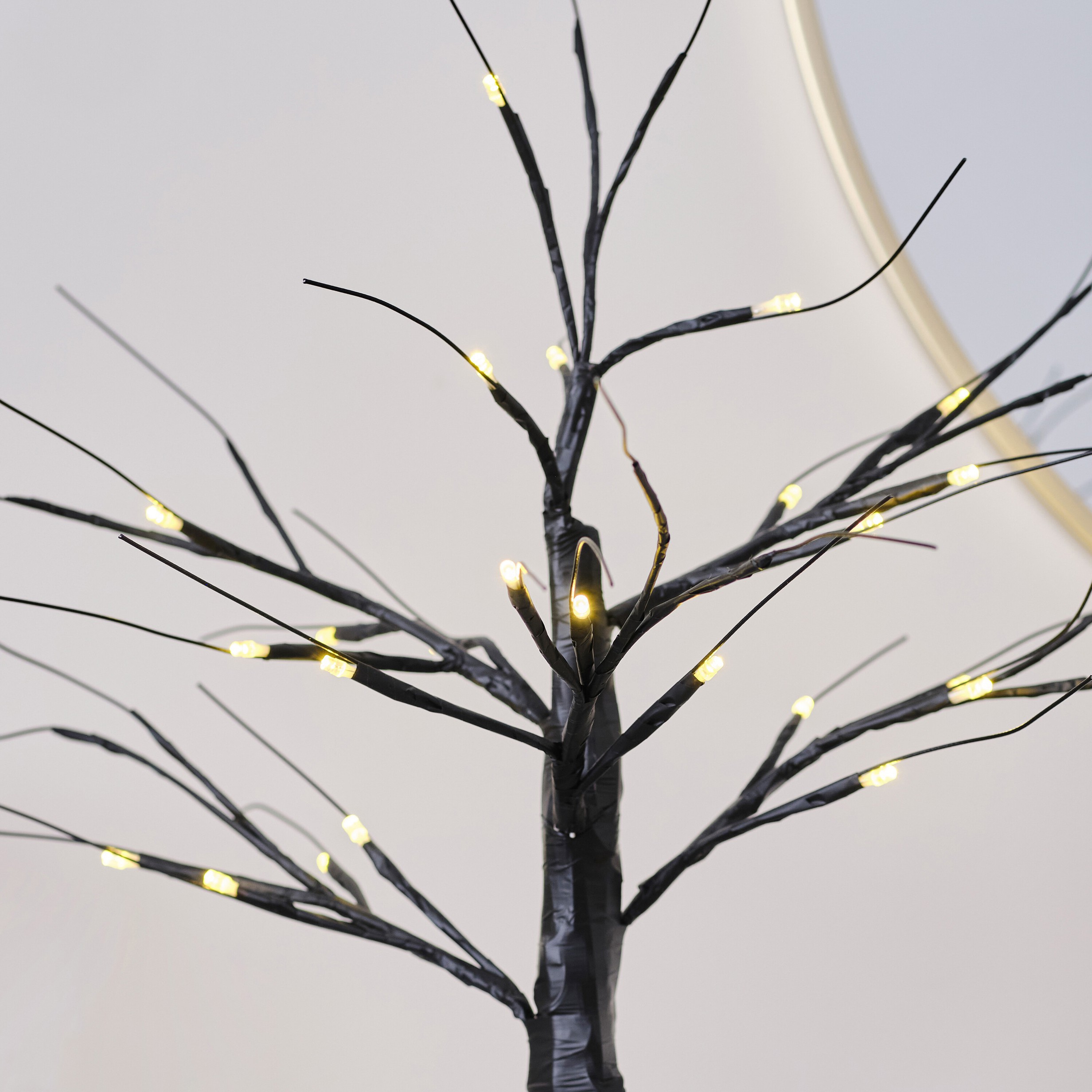Kleiner schwarzer leuchtender LED-Halloweenbaum, 40 cm Kleiner schwarzer leuchtender LED-Halloweenbaum, 40 cm