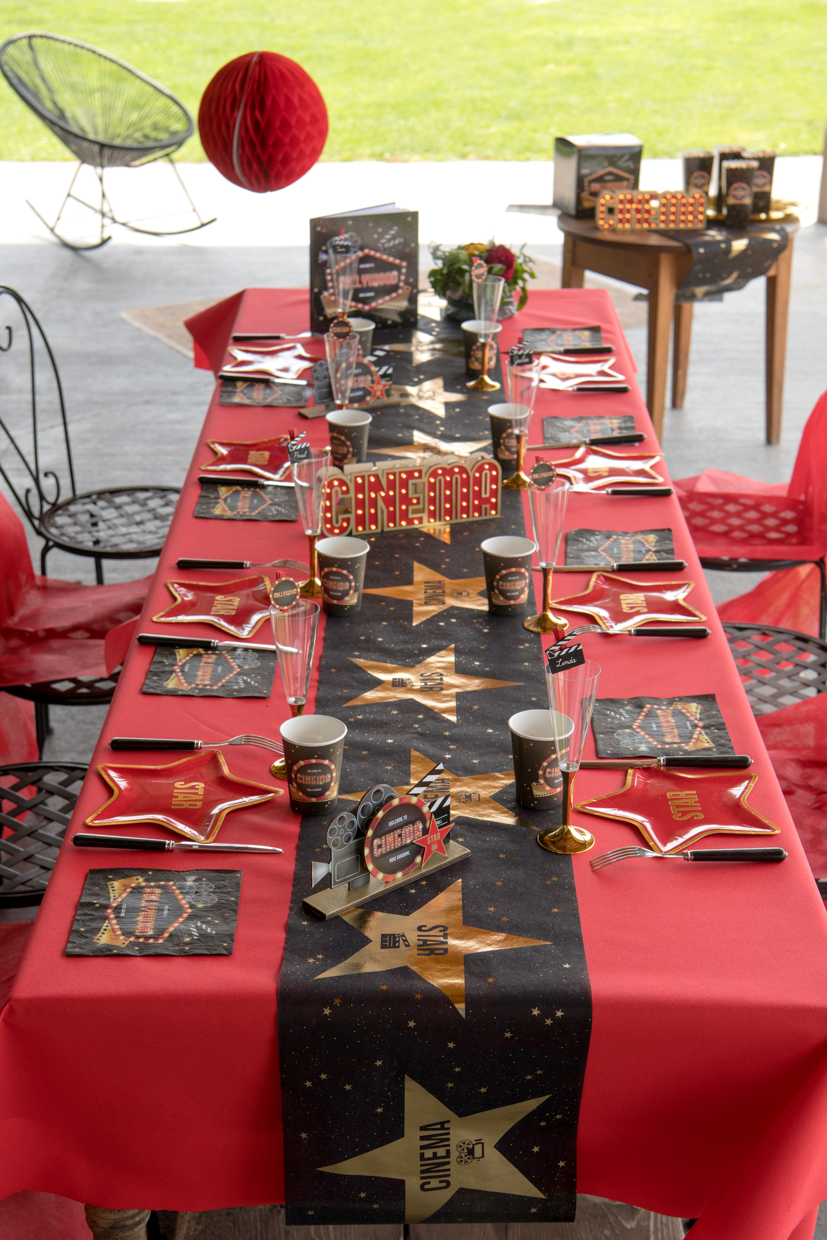 Tischdecke 10 m Rolle - Rot Tischdecke 10 m Rolle - Rot