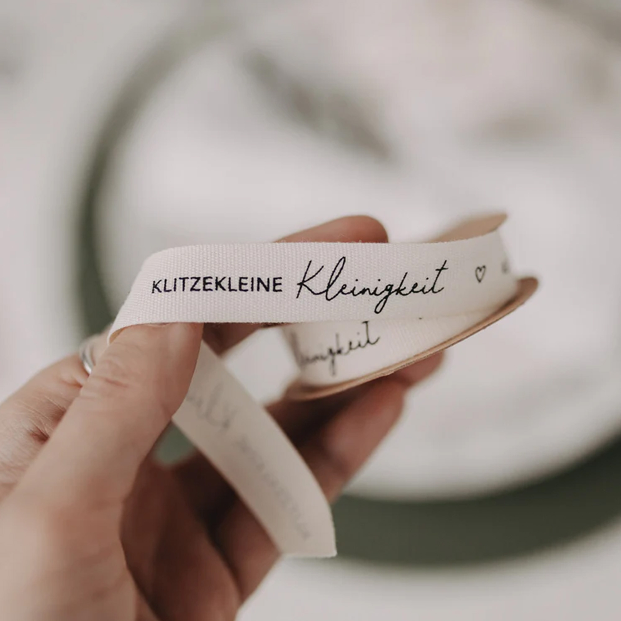 band, Bandband?, Ribbon, Text, Logo