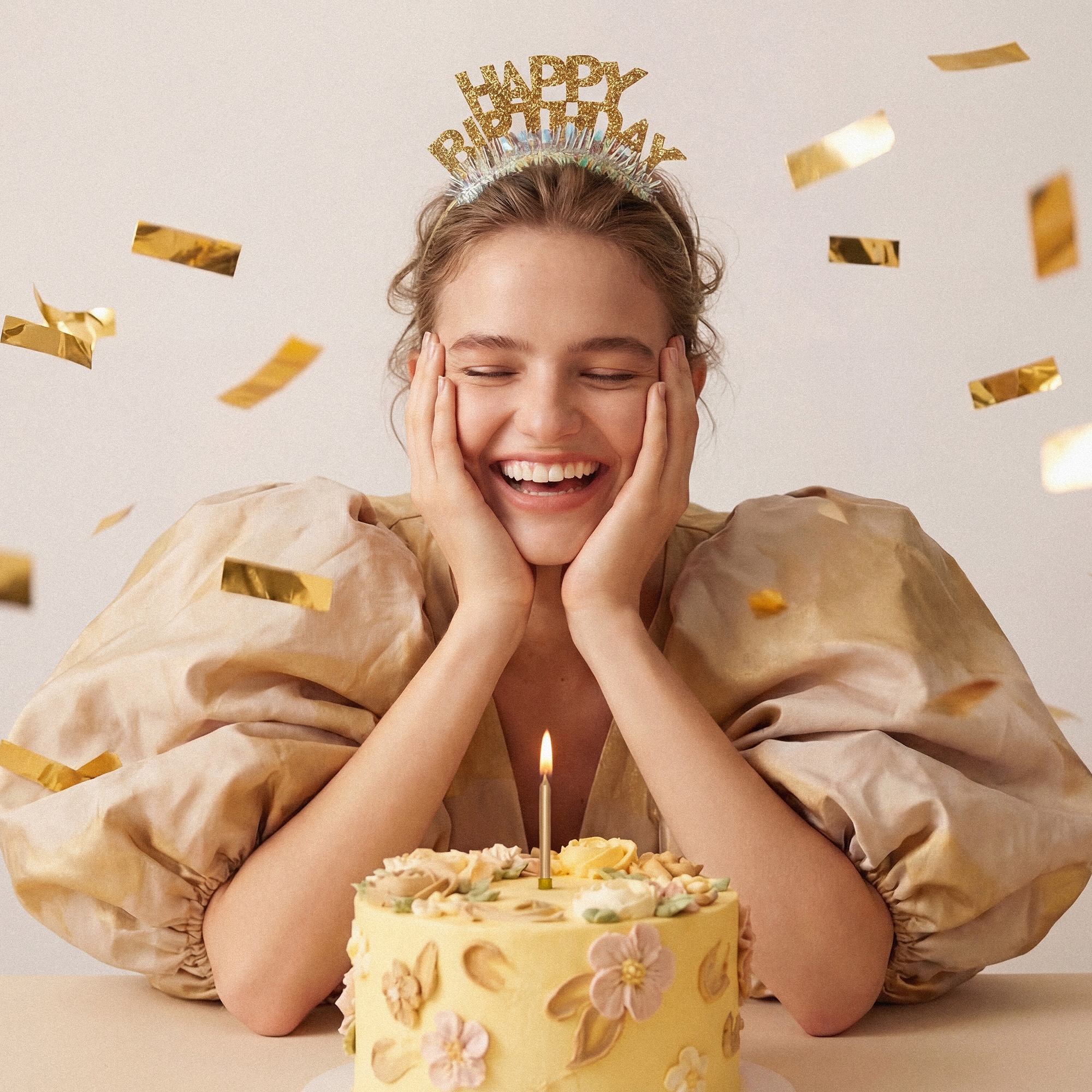 Geburtstag, Kuchen, Kerzen, Konfetti, Mädchen