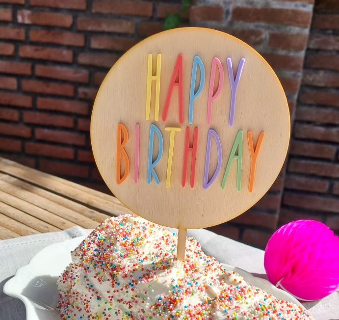 Cake Topper Happy Birthday Bunt 23cm x 13cm aus Holz & Acryl Cake Topper Happy Birthday Bunt 23cm x 13cm aus Holz & Acryl