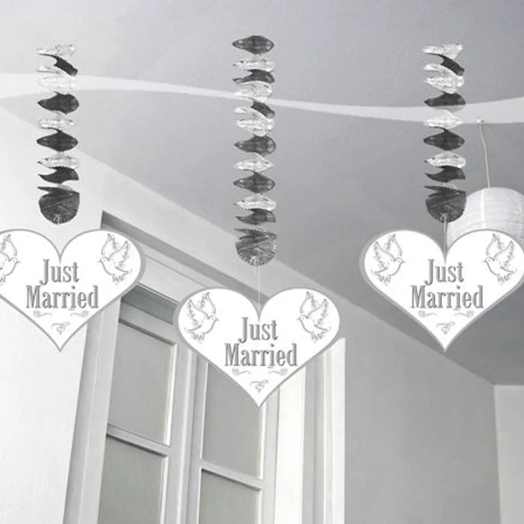 Hängedekoration "Just Married" mit Tauben