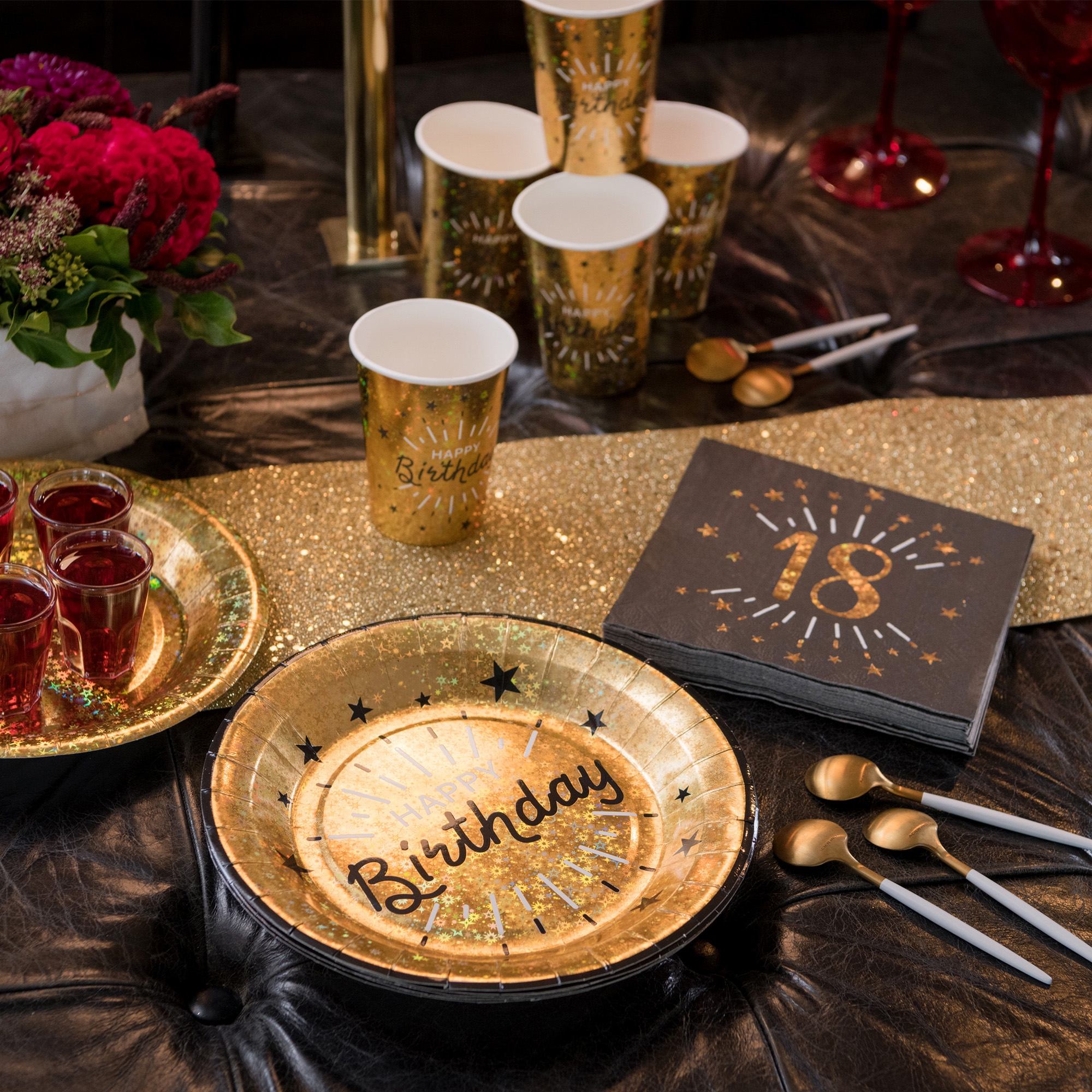 10 Servietten "18. Geburtstag" Schwarz/Gold 10 Servietten "18. Geburtstag" Schwarz/Gold
