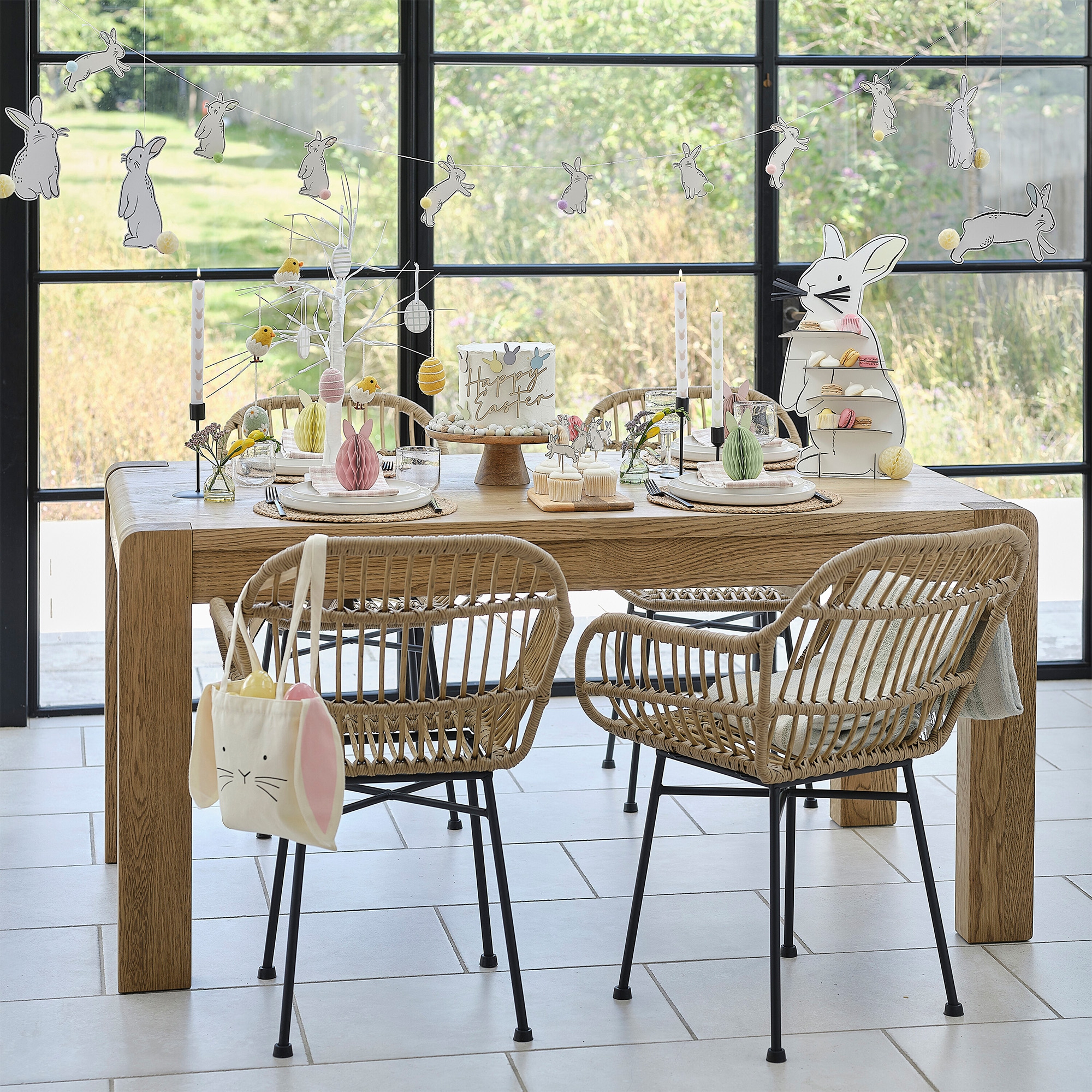 Girlande "Hasen" aus Filz 1,5 m Girlande "Hasen" aus Filz 1,5 m