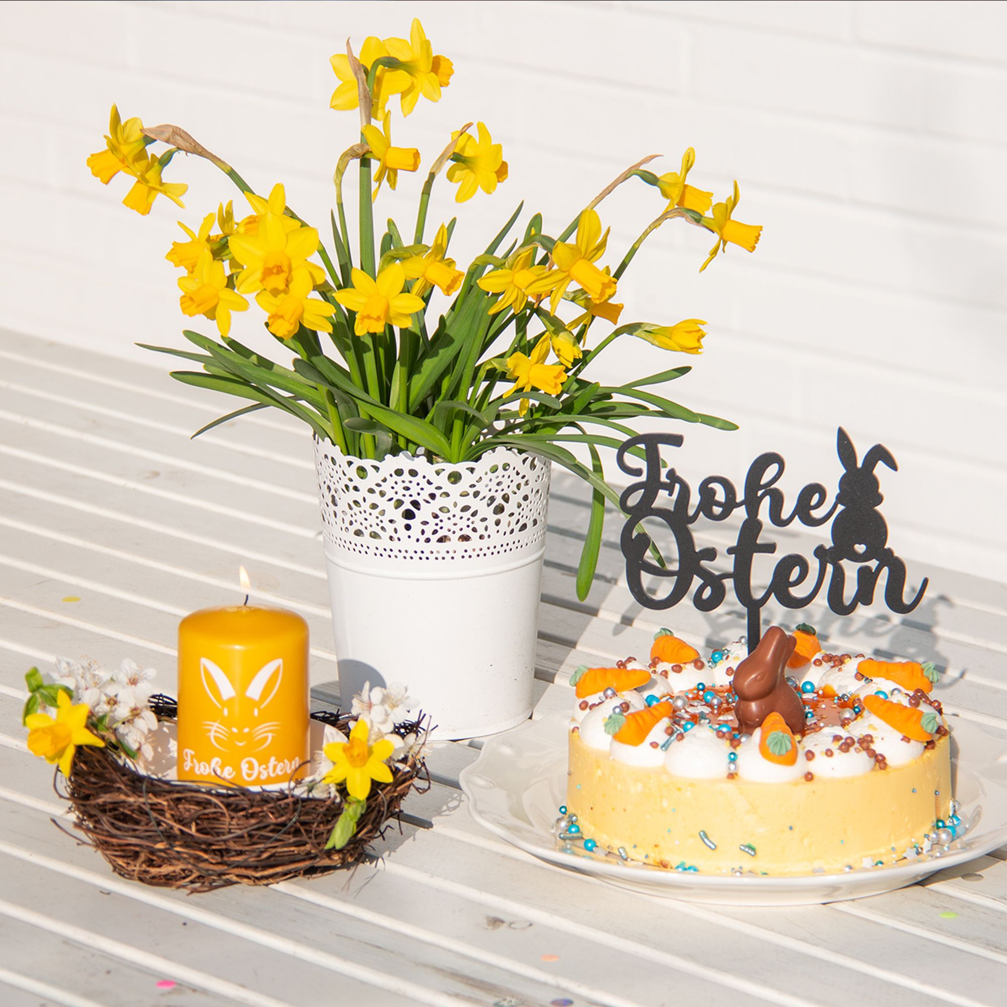 Stumpenkerze Gelb "Frohe Ostern"