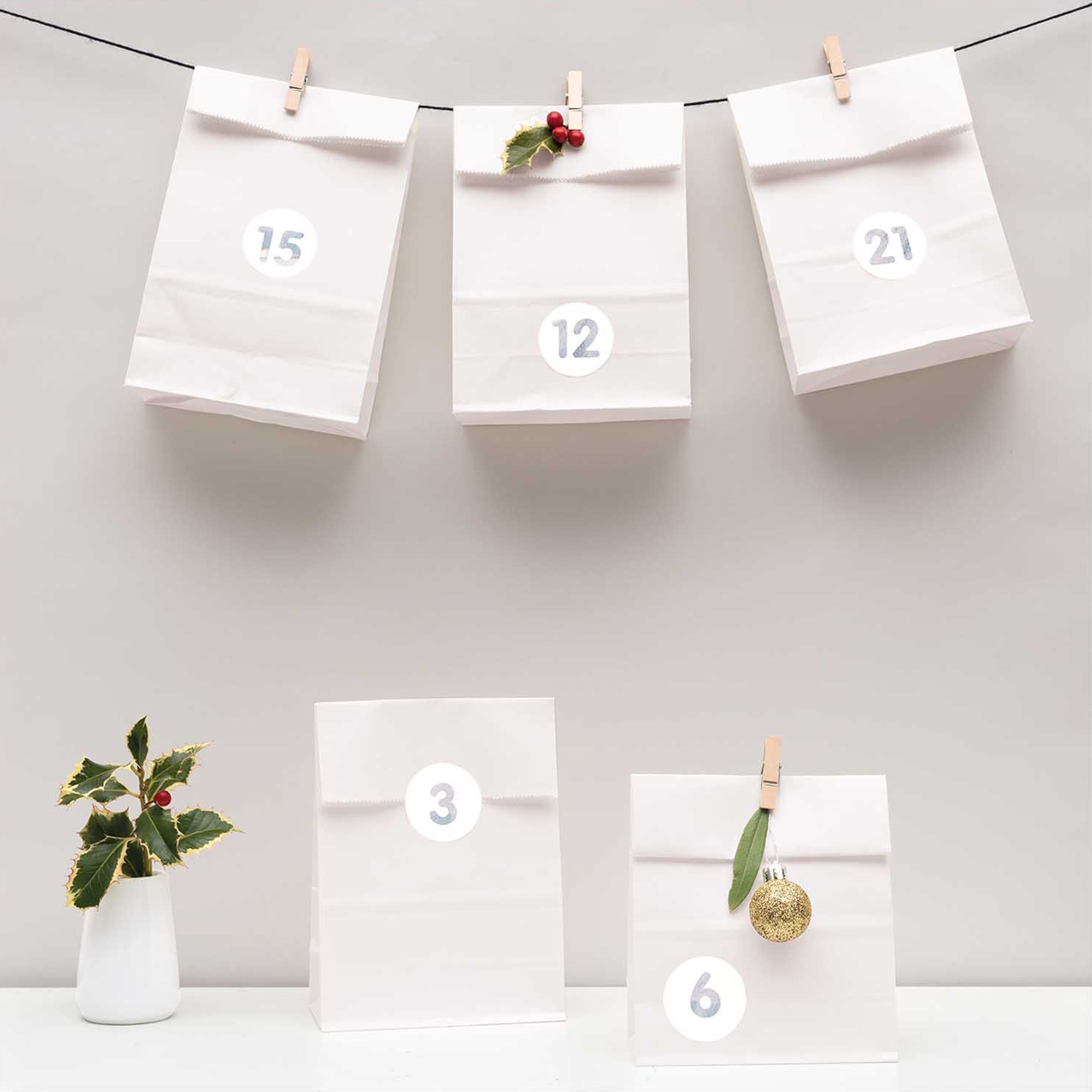 DIY Adventskalender-Set, 24 Tüten Weiß DIY Adventskalender-Set, 24 Tüten Weiß