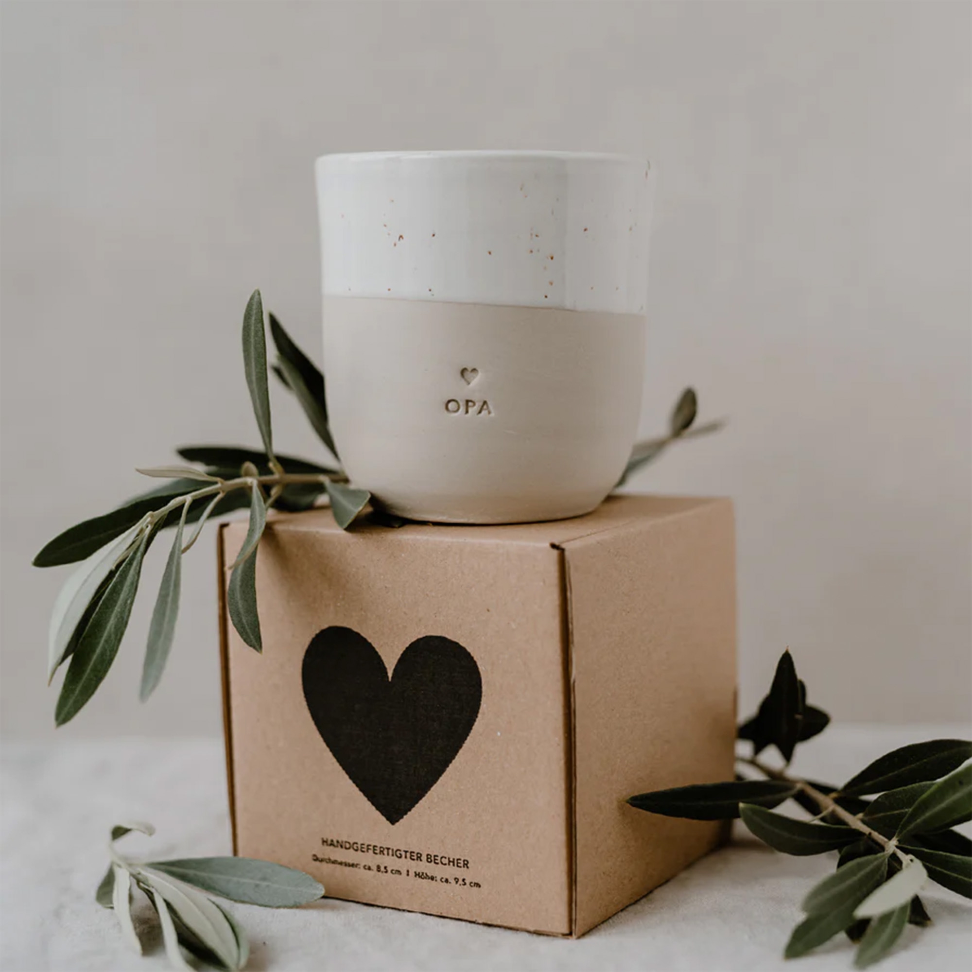 Eulenschnitt - Steingut-Becher "Opa" Eulenschnitt - Steingut-Becher "Opa"