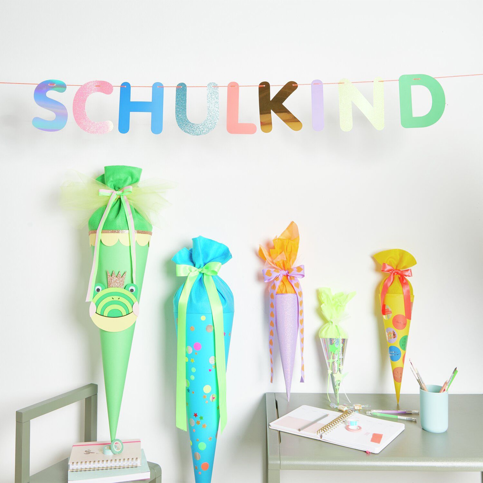 Girlande "Schulkind" Bekleidung, Hut, Leute, Person