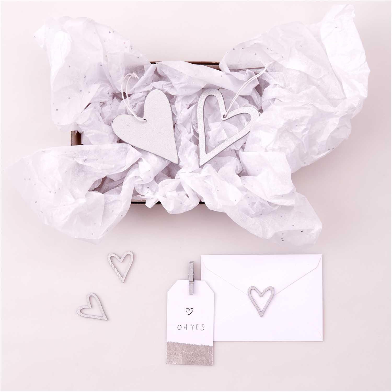 Konfetti - Holzstreu ♥ offen, Silber Konfetti - Holzstreu ♥ offen, Silber