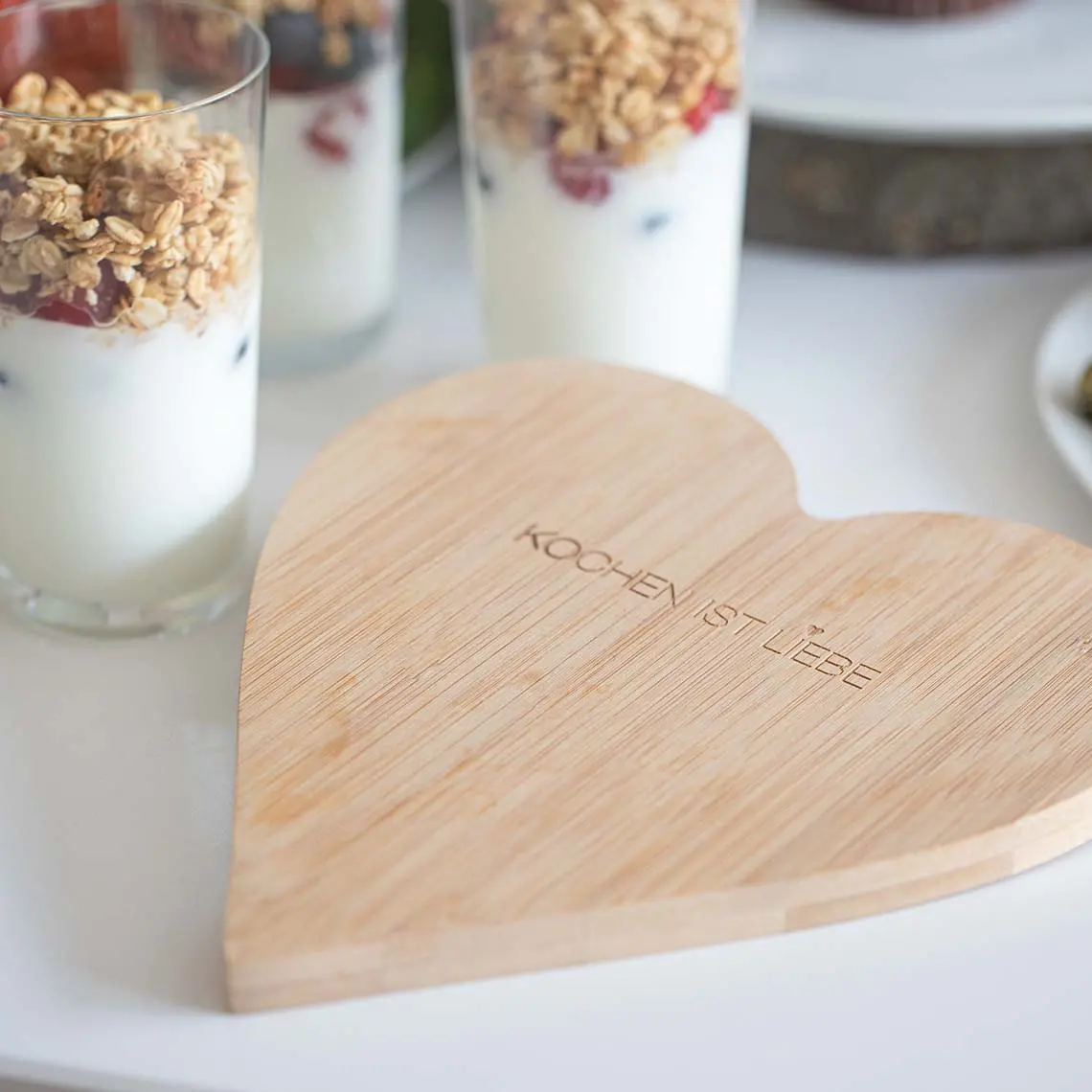 Räder Design - Schneidebrett klein "Kochen ist Liebe"