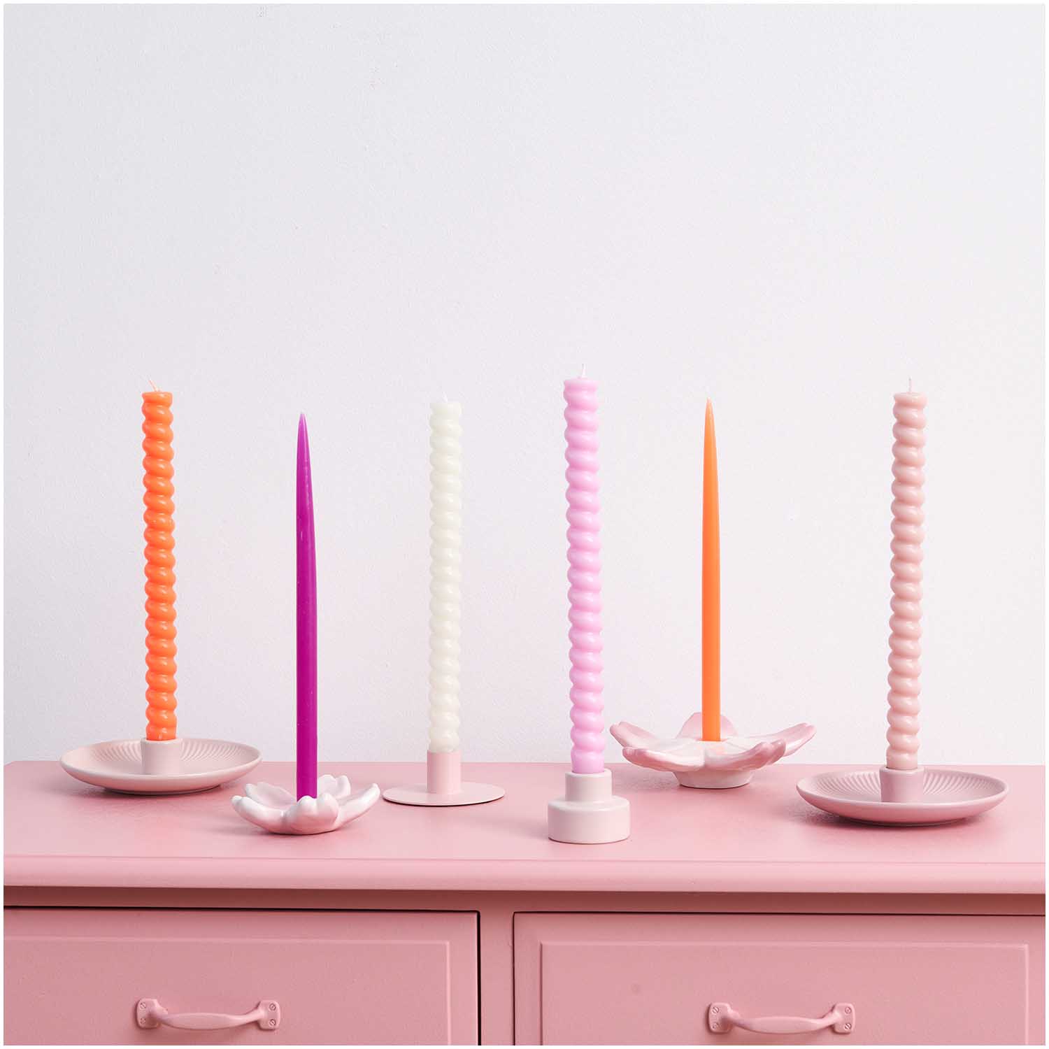 Spiralkerze groß - Neon Orange Ø 2,4cm Spiralkerze groß - Neon Orange Ø 2,4cm