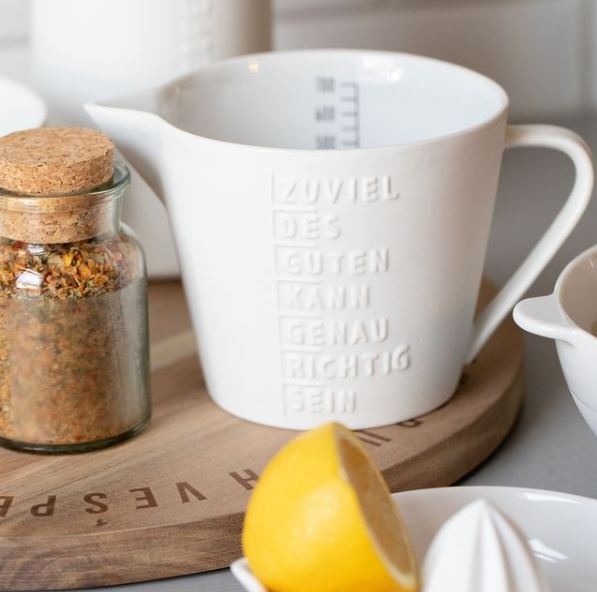 RĂ€der Design - Messbecher "Zuviel des Guten..." RĂ€der Design - Messbecher "Zuviel des Guten..."