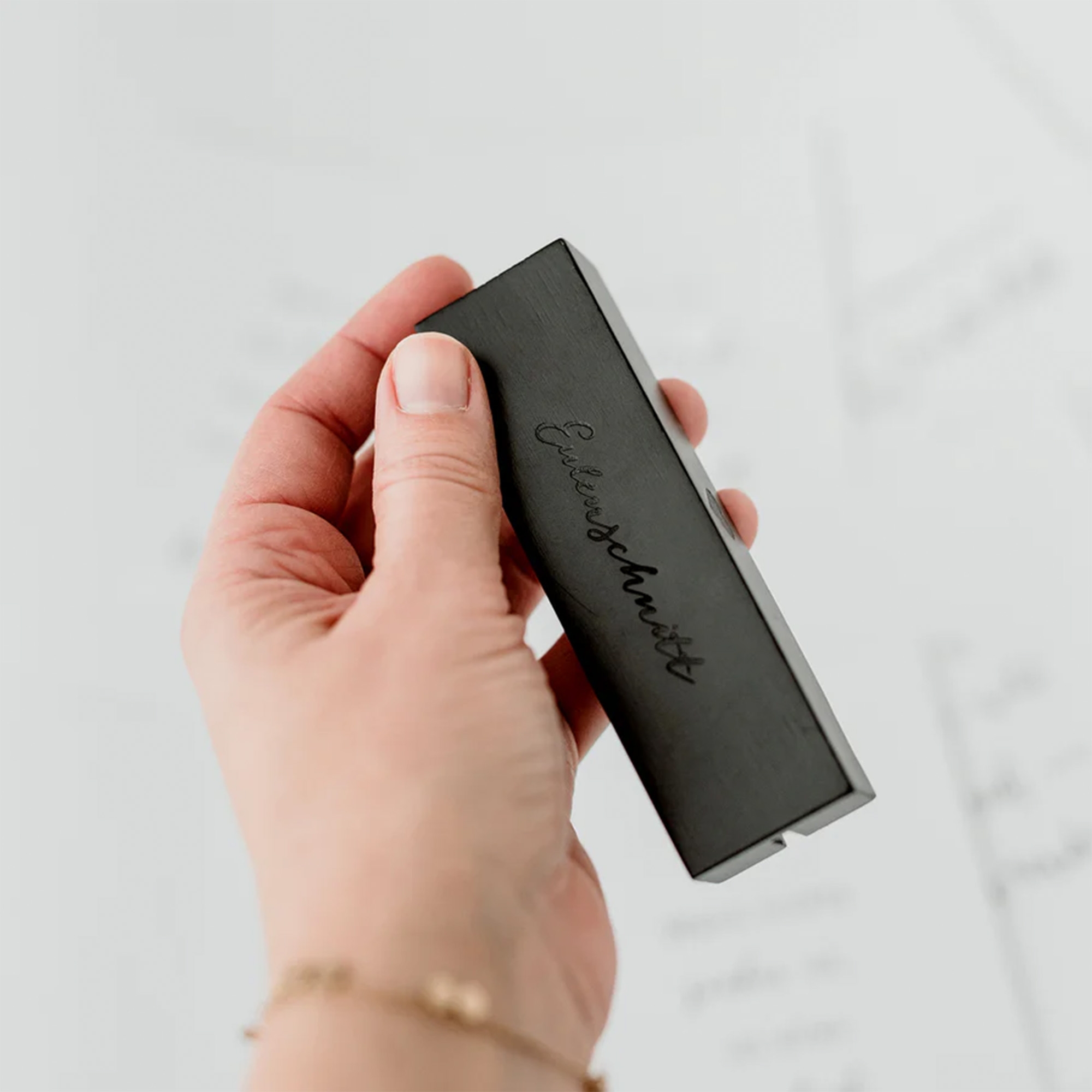 Eulenschnitt - Kartenständer "Herz" Schwarz im 2er Set Eulenschnitt - Kartenständer "Herz" Schwarz im 2er Set