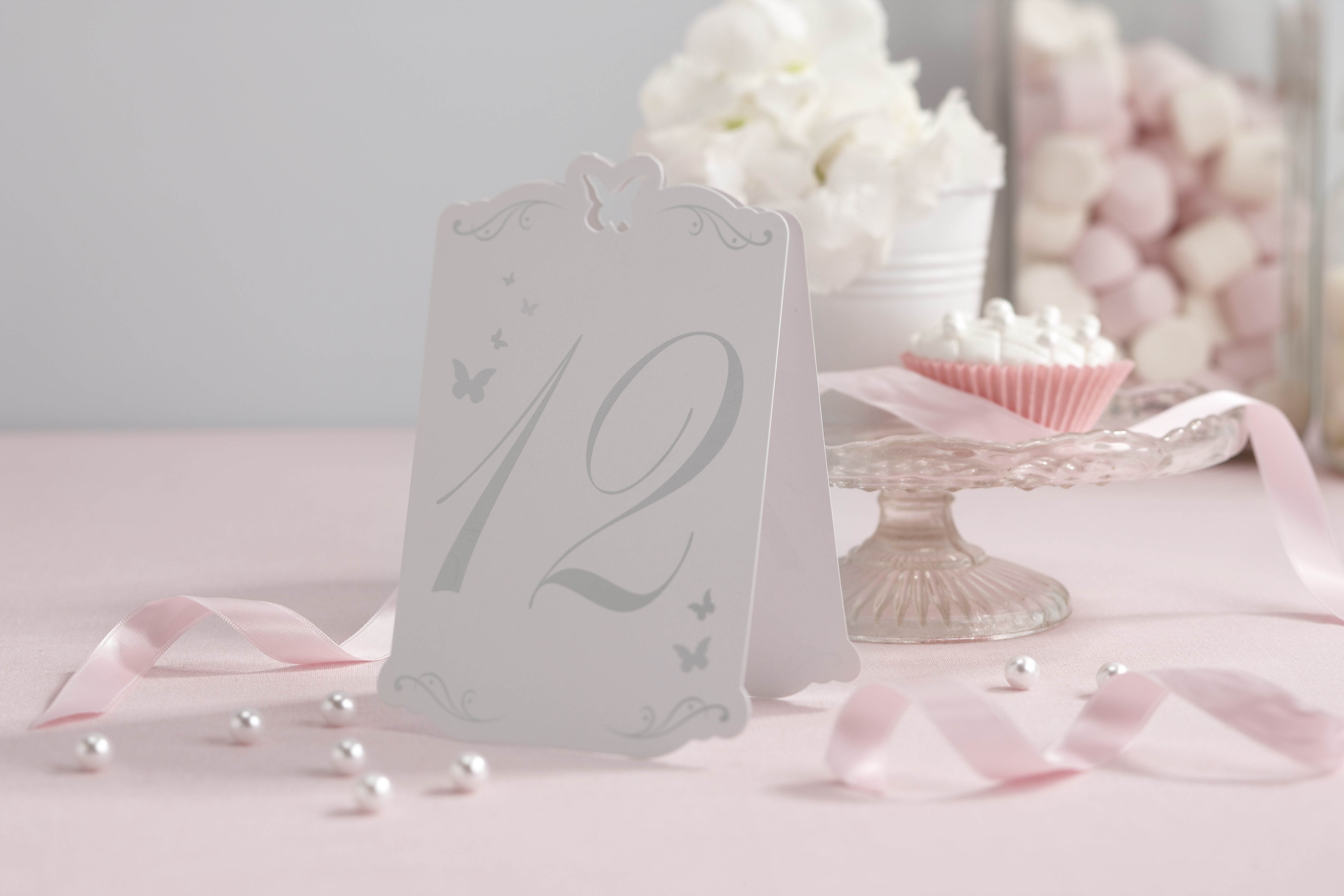 Flutter-by - Schmetterling-Tischkarten 1-12 Weiß & Silber Flutter-by - Schmetterling-Tischkarten 1-12 Weiß & Silber