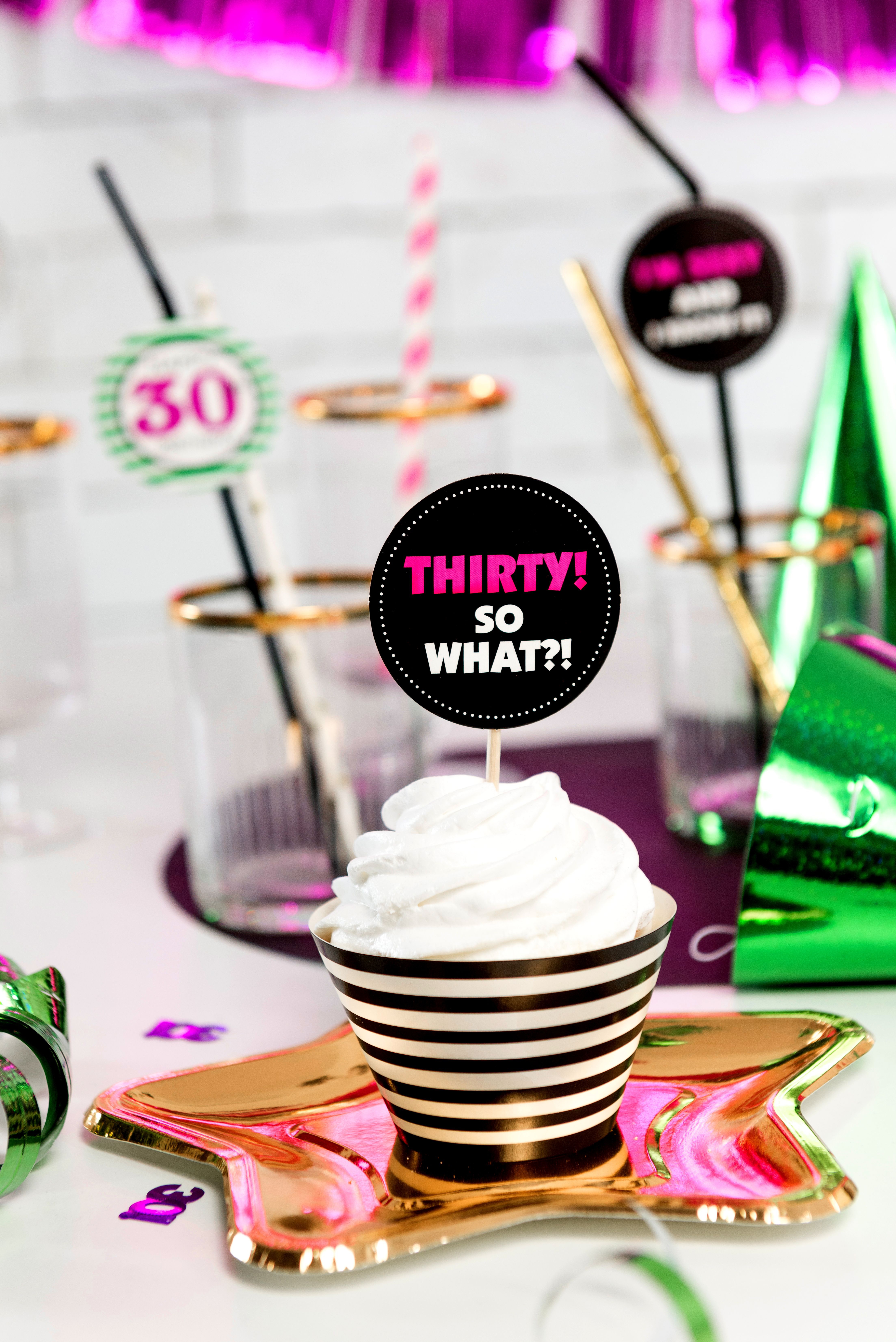 6 Pappteller "Kleiner Stern", Gold 6 Pappteller "Kleiner Stern", Gold