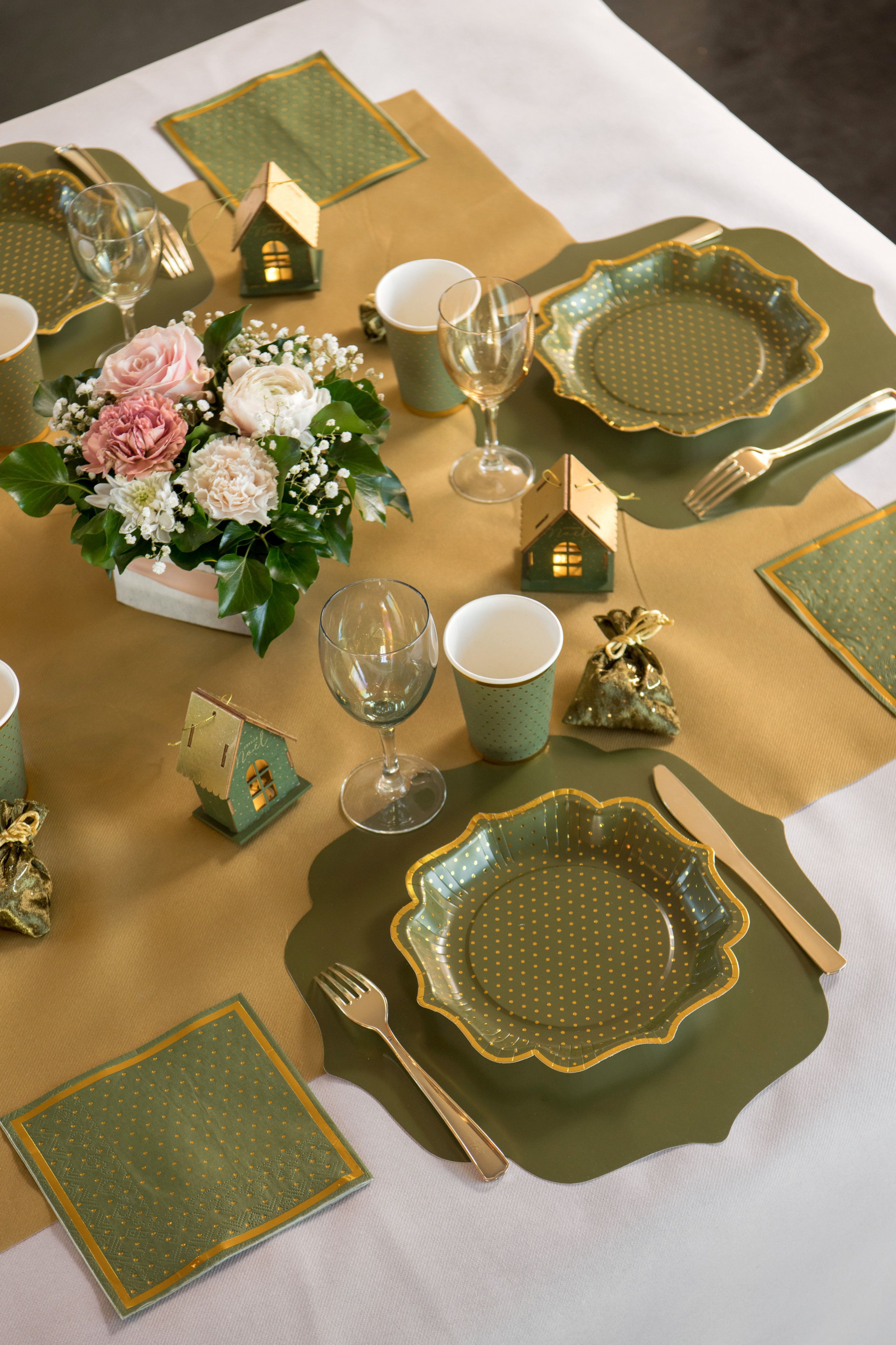 Glamour - 20 Servietten Olivgrün/Gold