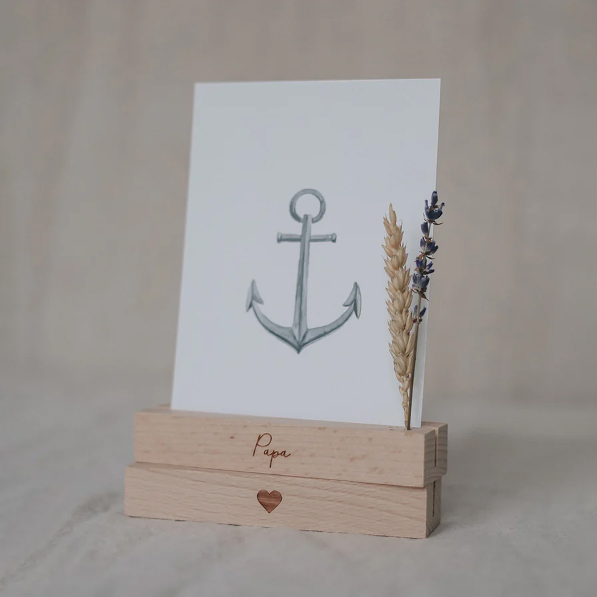 Eulenschnitt - Karten- und TrockenblumenstÀnder "Papa" Eulenschnitt - Karten- und TrockenblumenstÀnder "Papa"