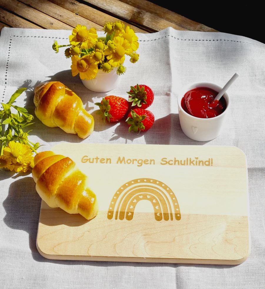 Frühstücksbrettchen Guten Morgen Schulkind Regenbogen Herz 23cm x 15cm x 1cm Frühstücksbrettchen Guten Morgen Schulkind Regenbogen Herz 23cm x 15cm x 1cm