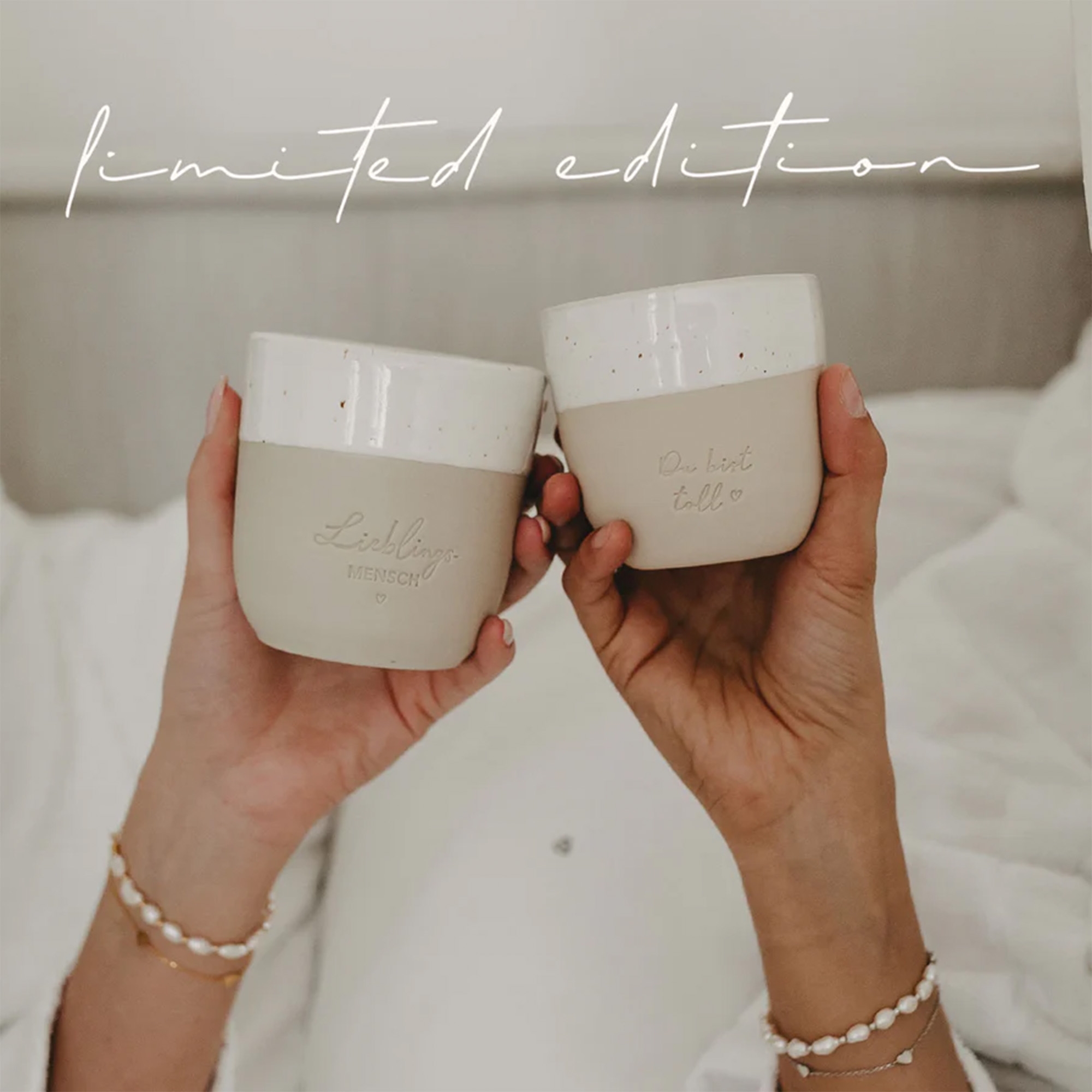 Eulenschnitt - Kleiner Steingut-Becher "Du bist toll" Limited Edition Eulenschnitt - Kleiner Steingut-Becher "Du bist toll" Limited Edition